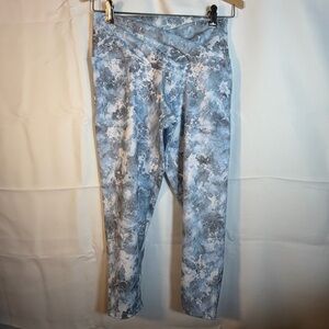 Evolution And Creation Blue Watercolor Capri Leggings Women's Sz Medium